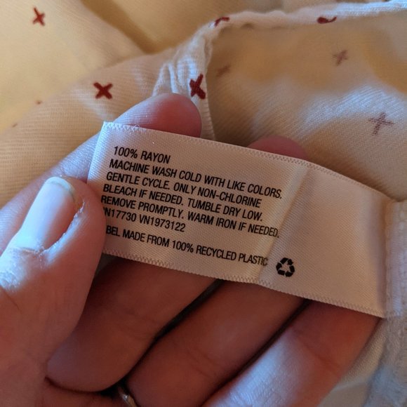 Universal Thread Cropped Button Up Shirt - Size S - Picture 3 of 4